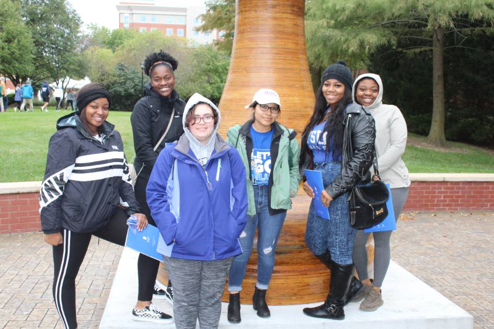 Students touring Saint Louis University